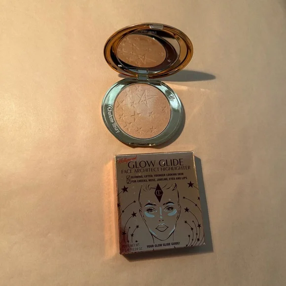 Charlotte Tilbury Glow Glide Hollywood Highlighter in Gilded Glow - New w/Box - Picture 3 of 13